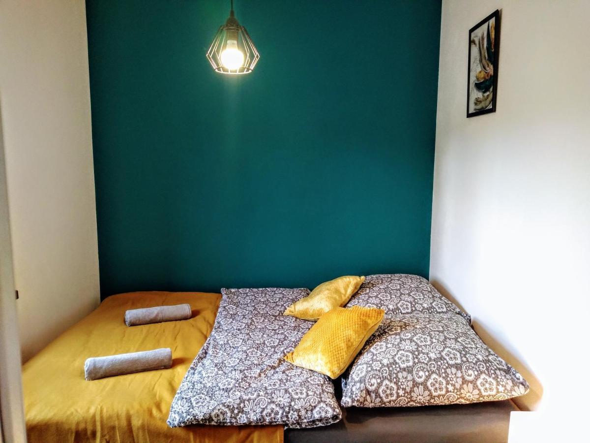 Apartamenty Jodlowa - Bilard - Bawialnia - Krolikarnia Krajno-Zagorze エクステリア 写真
